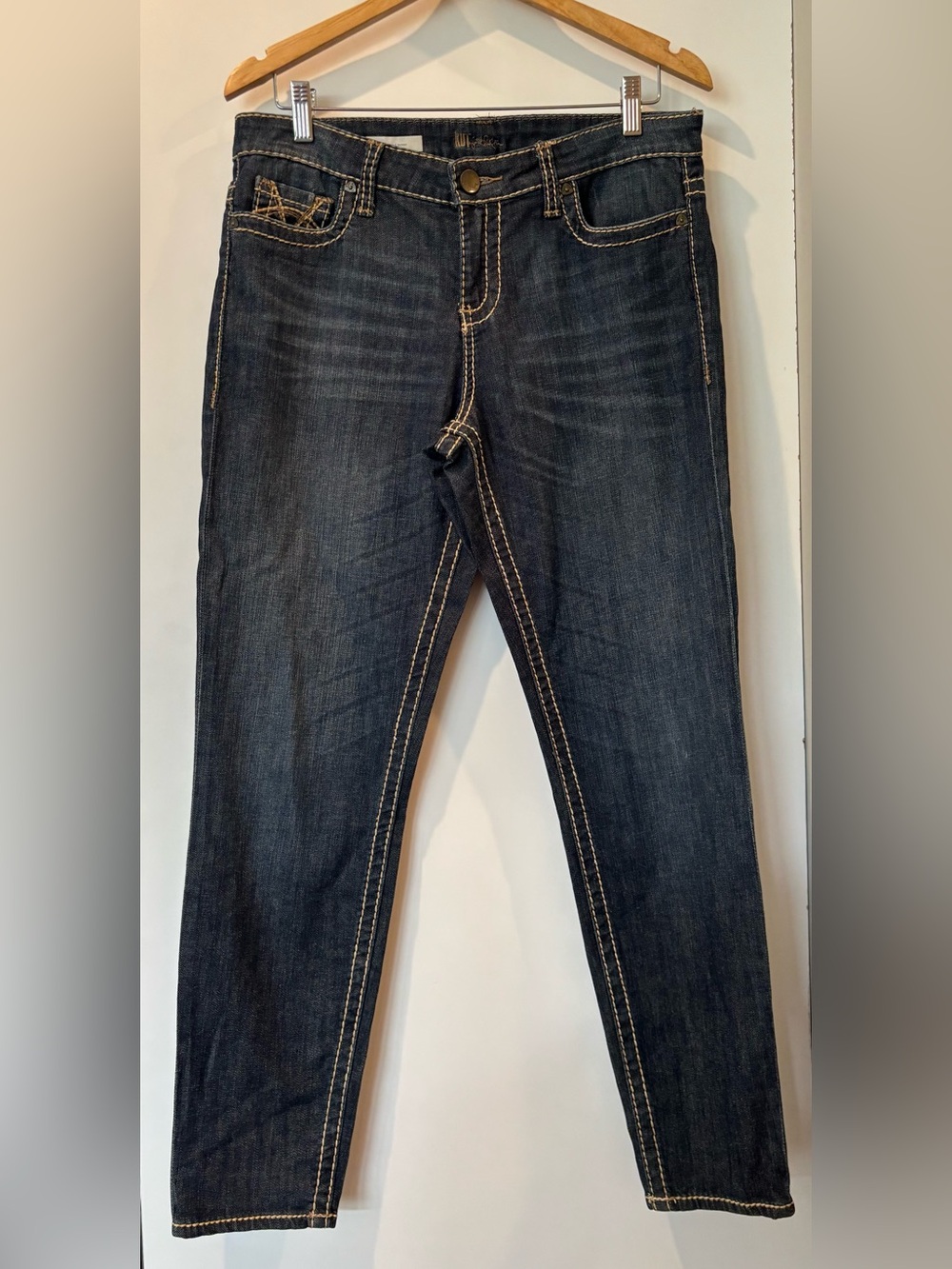 Kut from the Kloth Ursula Ankle Skinny women’s Jeans new without tags size 10!